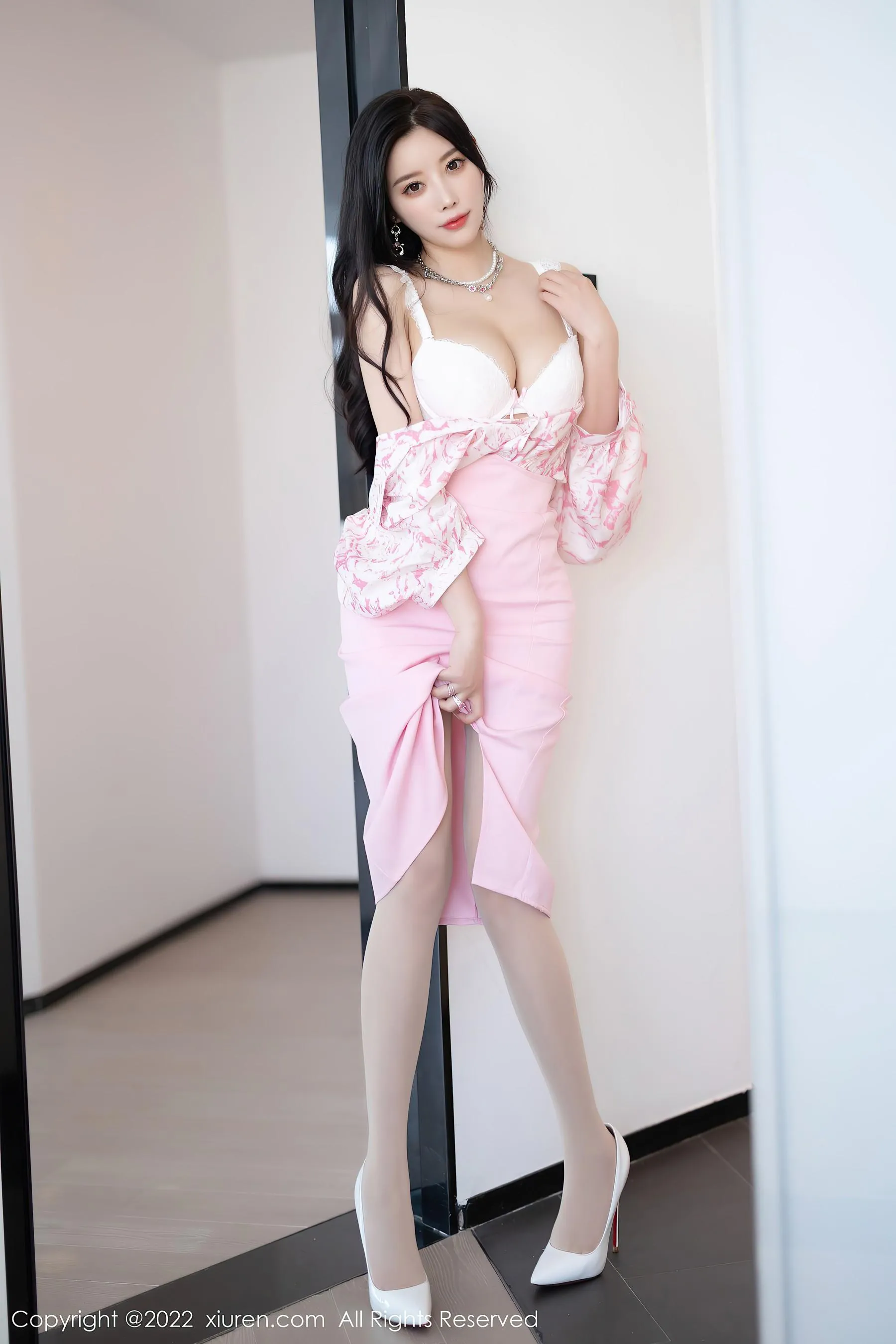 [XIUREN秀人网] 2022.11.29 NO.5927 杨晨晨Yome [89P]插图